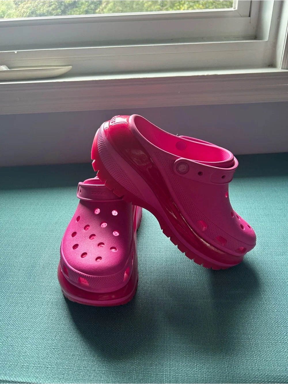 CROCS Platform Clog Sandals in Hot Pink